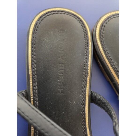 Tory Burch Women's 7M Leather Black  Emmy T-strap Sandal Gold Logo Flat Shoe - Picture 7 of 11